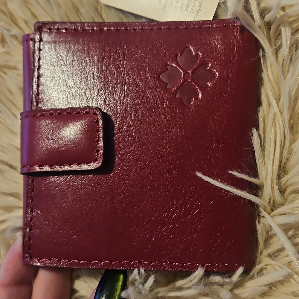 Patricia Nash vintage distress Astra magenta wallet NEW